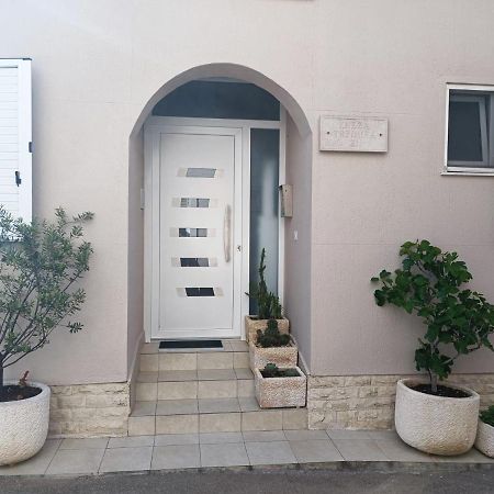 Apartments Vrime Biograd Na Moru Exteriér fotografie